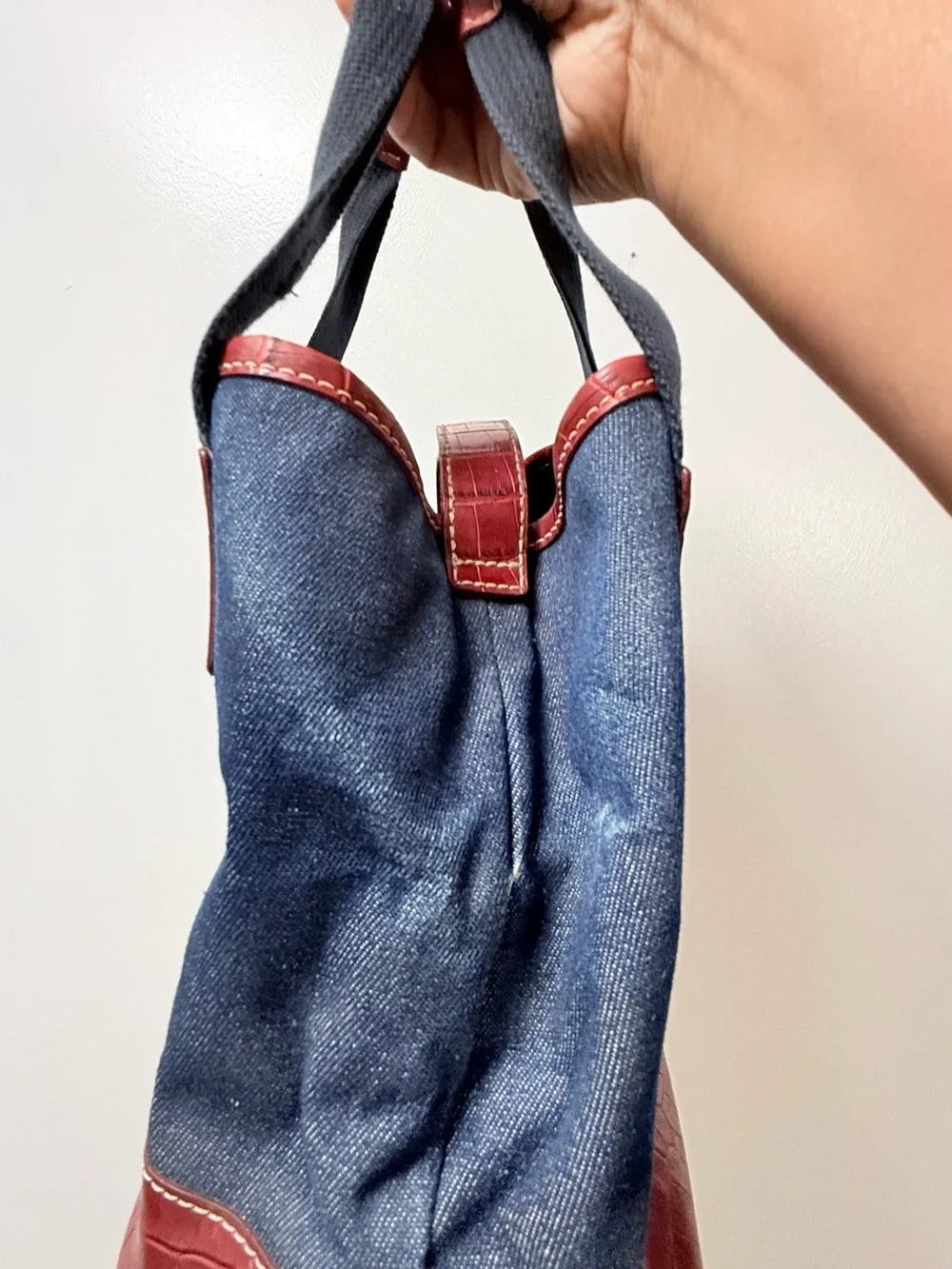Y2K Tommy Hilfiger Navy and Burgundy Canvas Messenger Tote